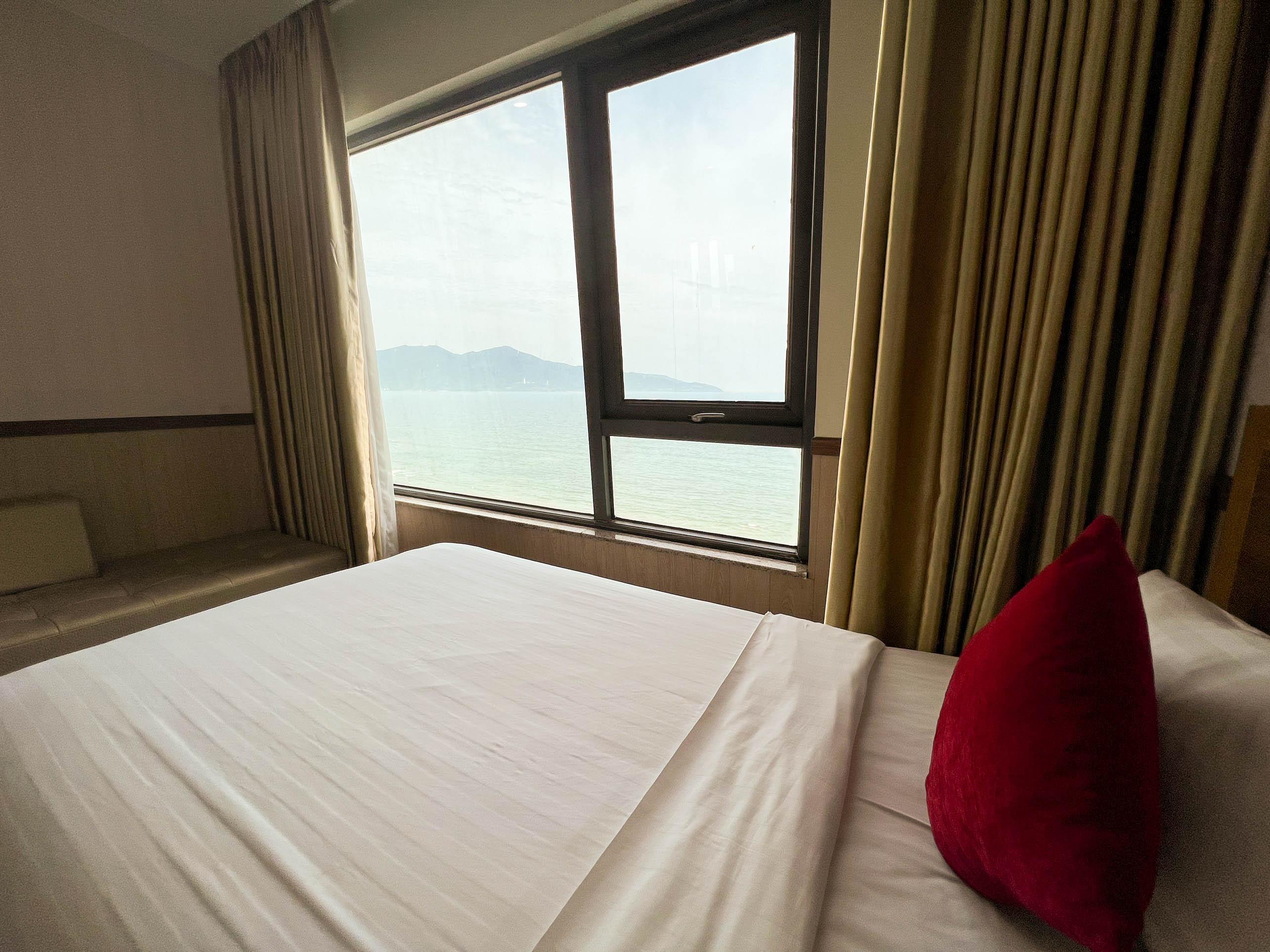 Serene Beach Hotel Danang Dış mekan fotoğraf
