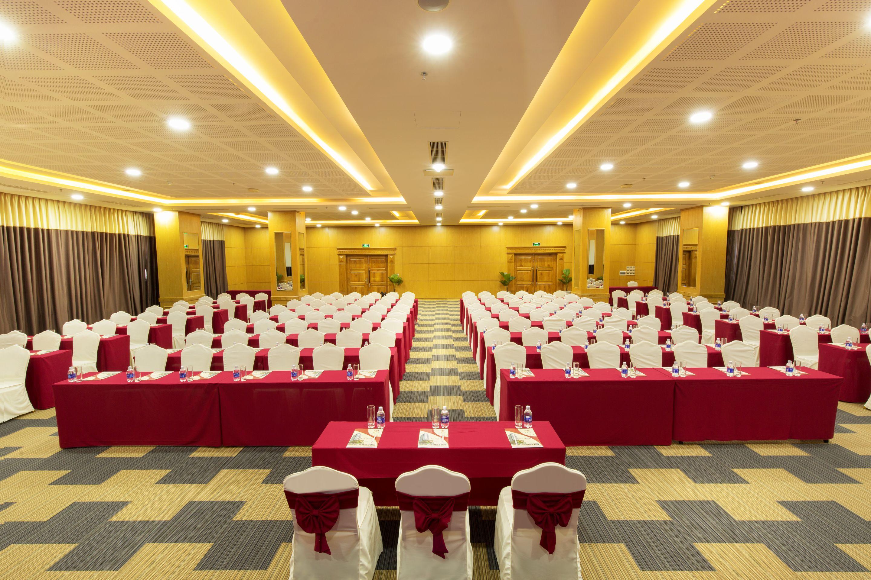 Serene Beach Hotel Danang Dış mekan fotoğraf