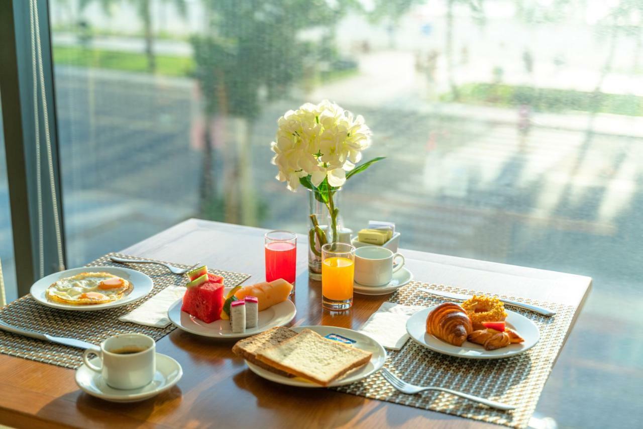 Serene Beach Hotel Danang Dış mekan fotoğraf